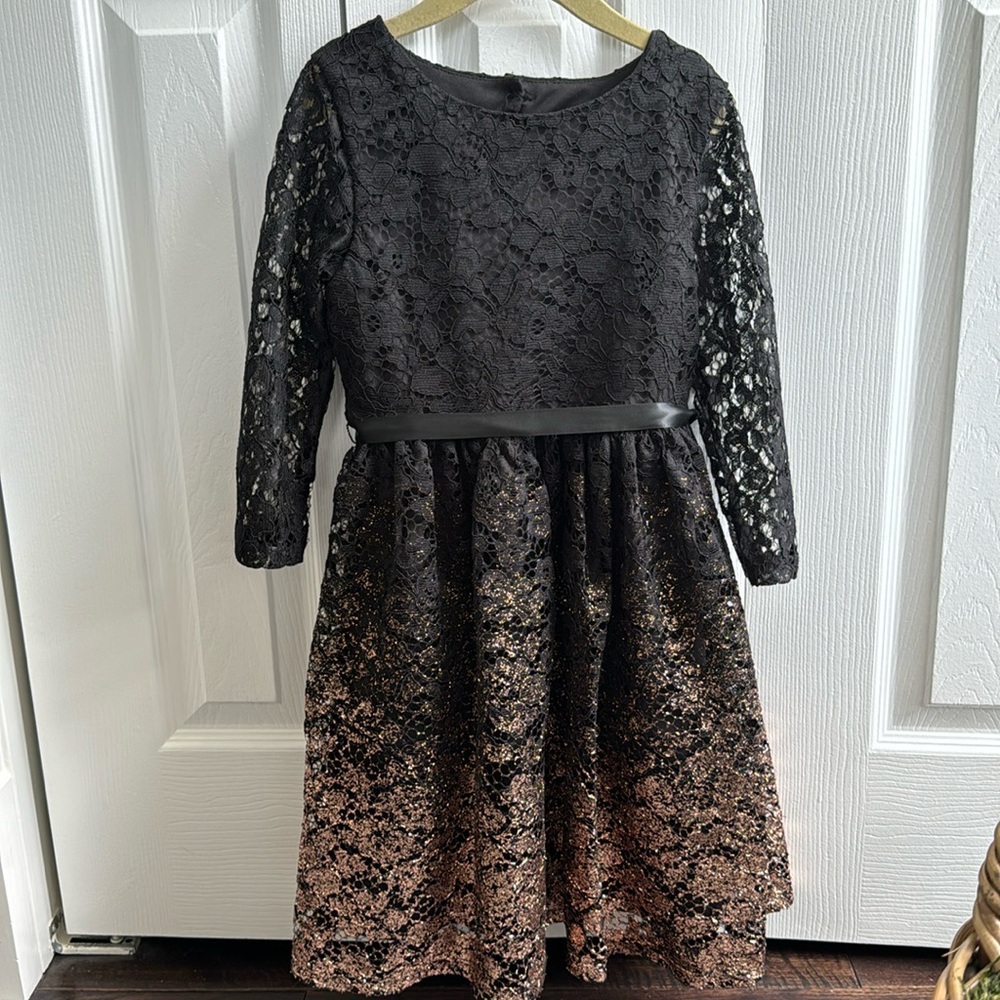 Girls lace dress